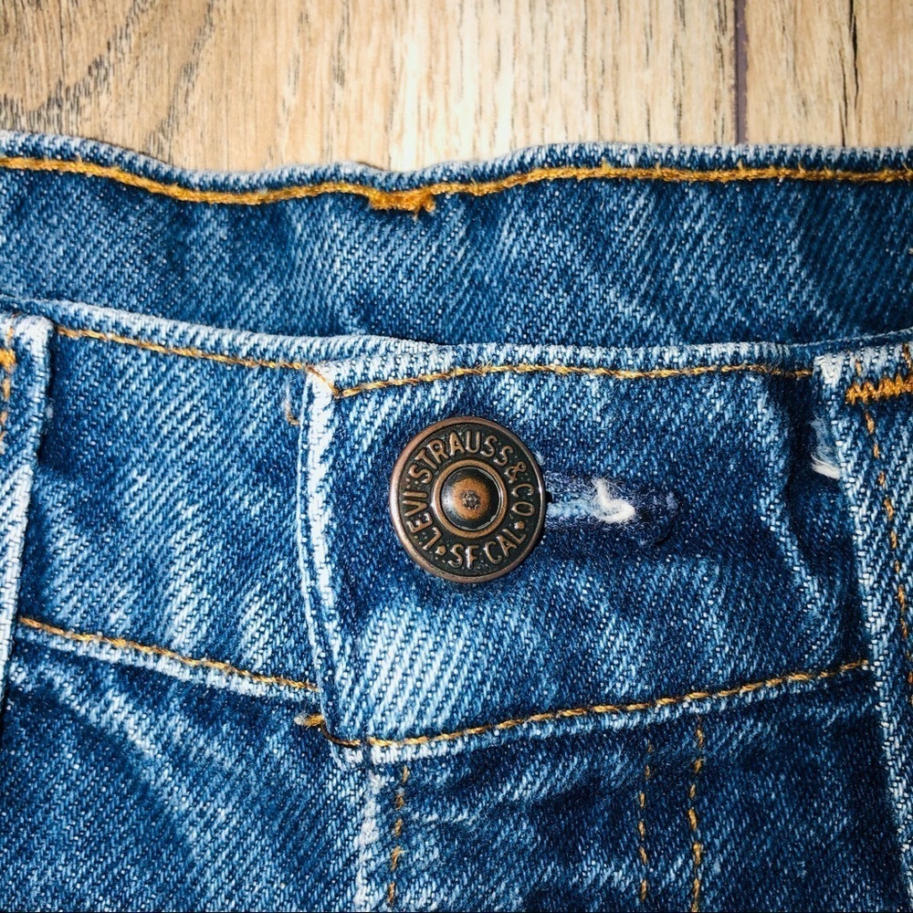 Vintage Levi’s High Rise Distressed Denim Shorts - Picture 3 of 13